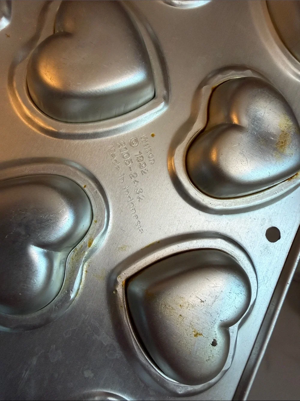 Vintage 1992 Wilton Petite Heart Pan